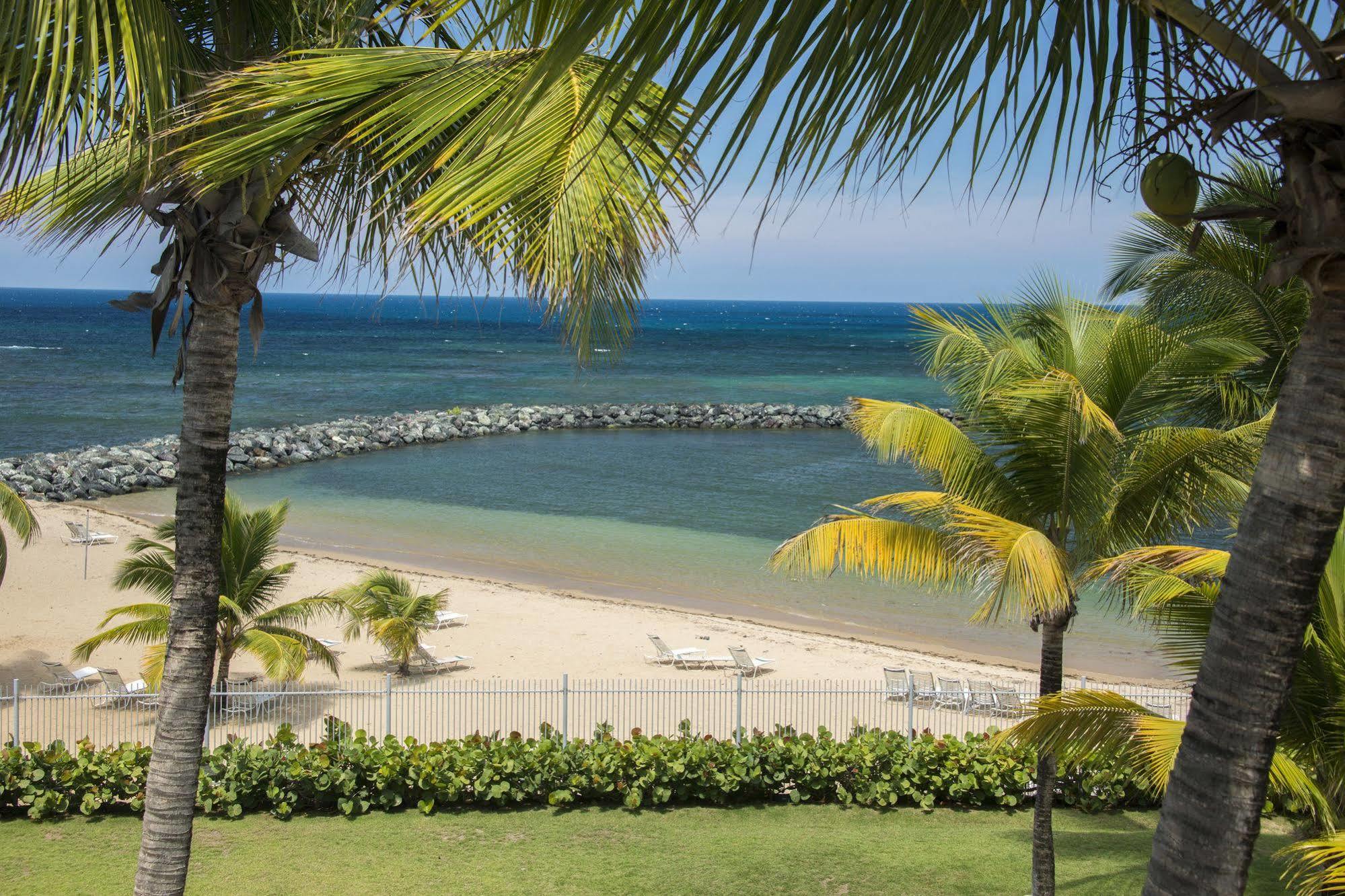 Hotel Aquarius Vacation Club At Dorado Del Mar Exterior foto